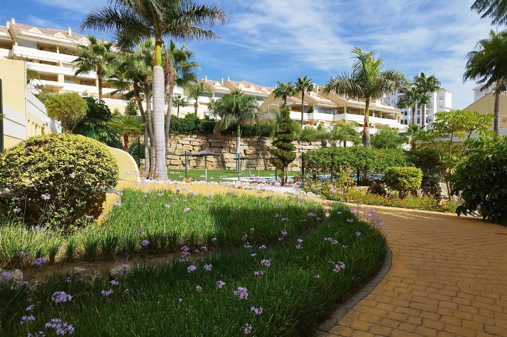 Puertosol 2 Apartment Estepona Bagian luar foto
