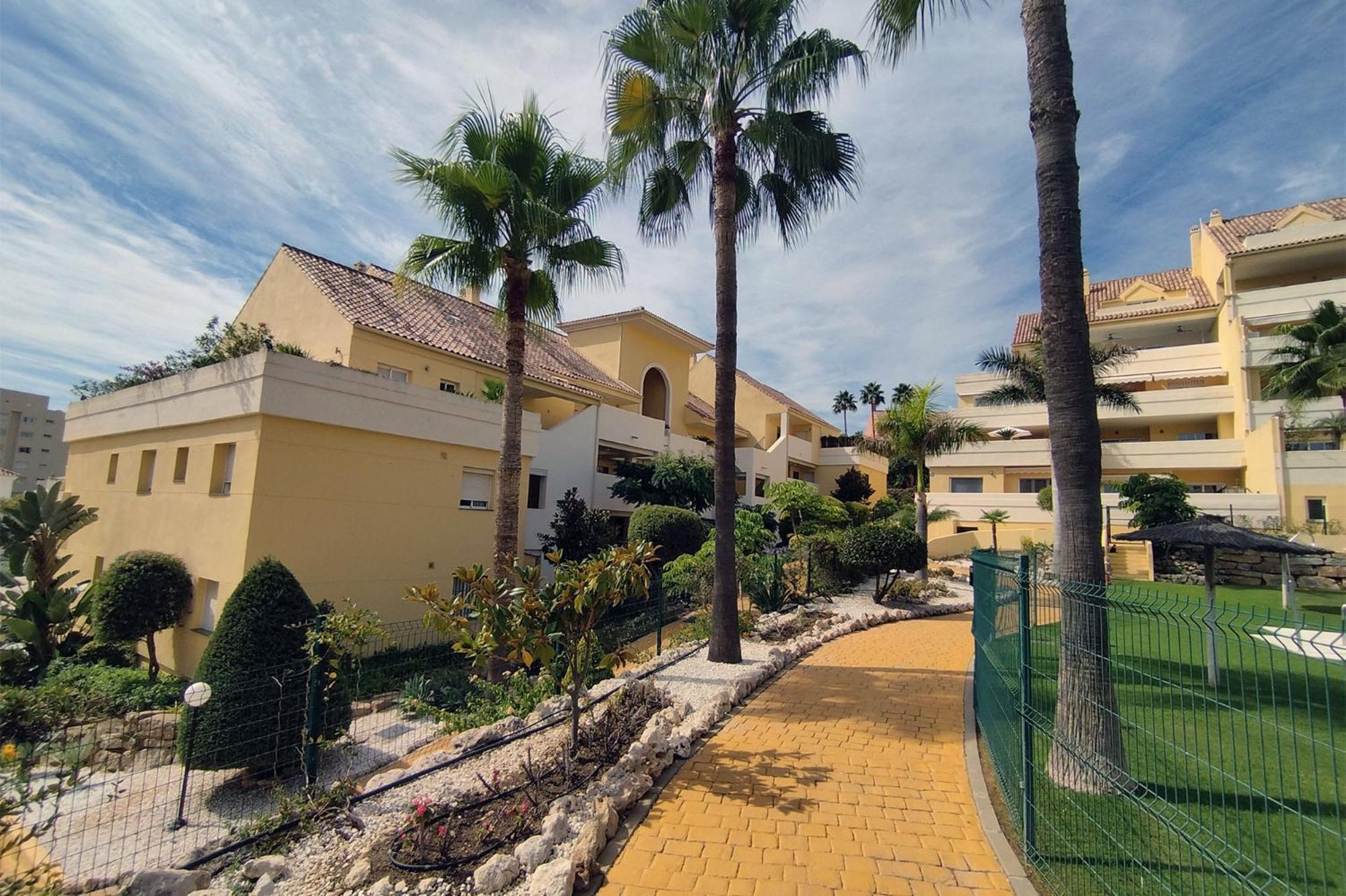 Puertosol 2 Apartment Estepona Bagian luar foto