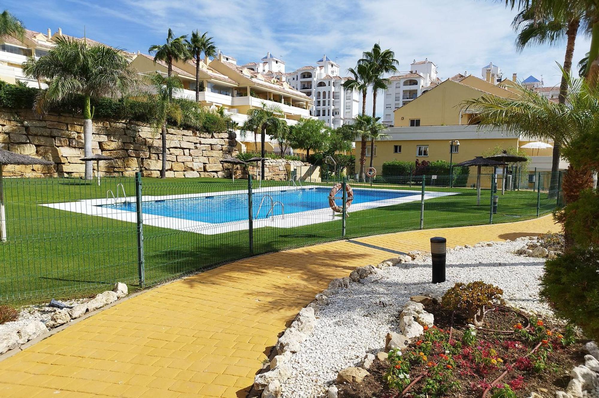 Puertosol 2 Apartment Estepona Bagian luar foto