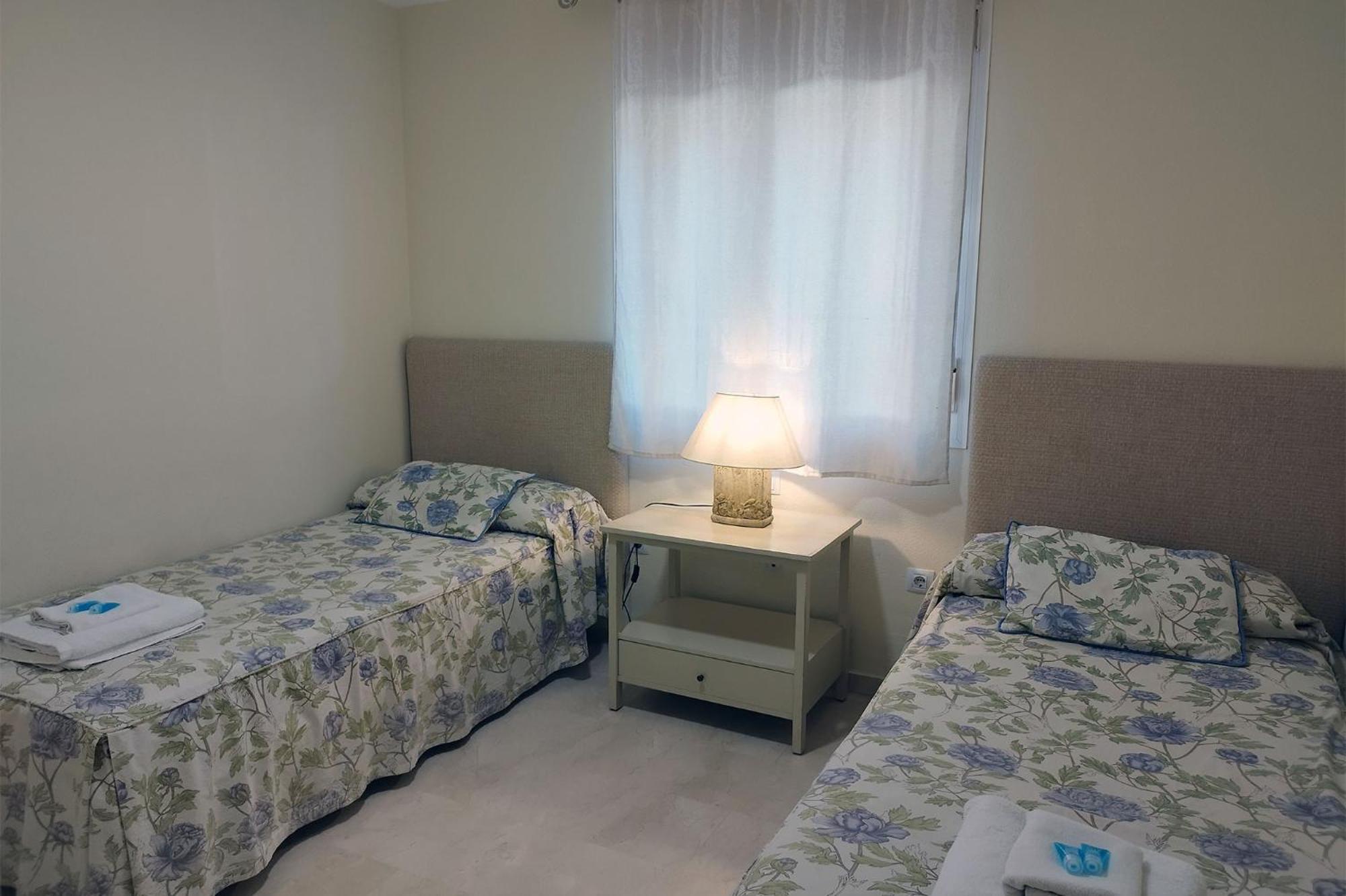 Puertosol 2 Apartment Estepona Bagian luar foto