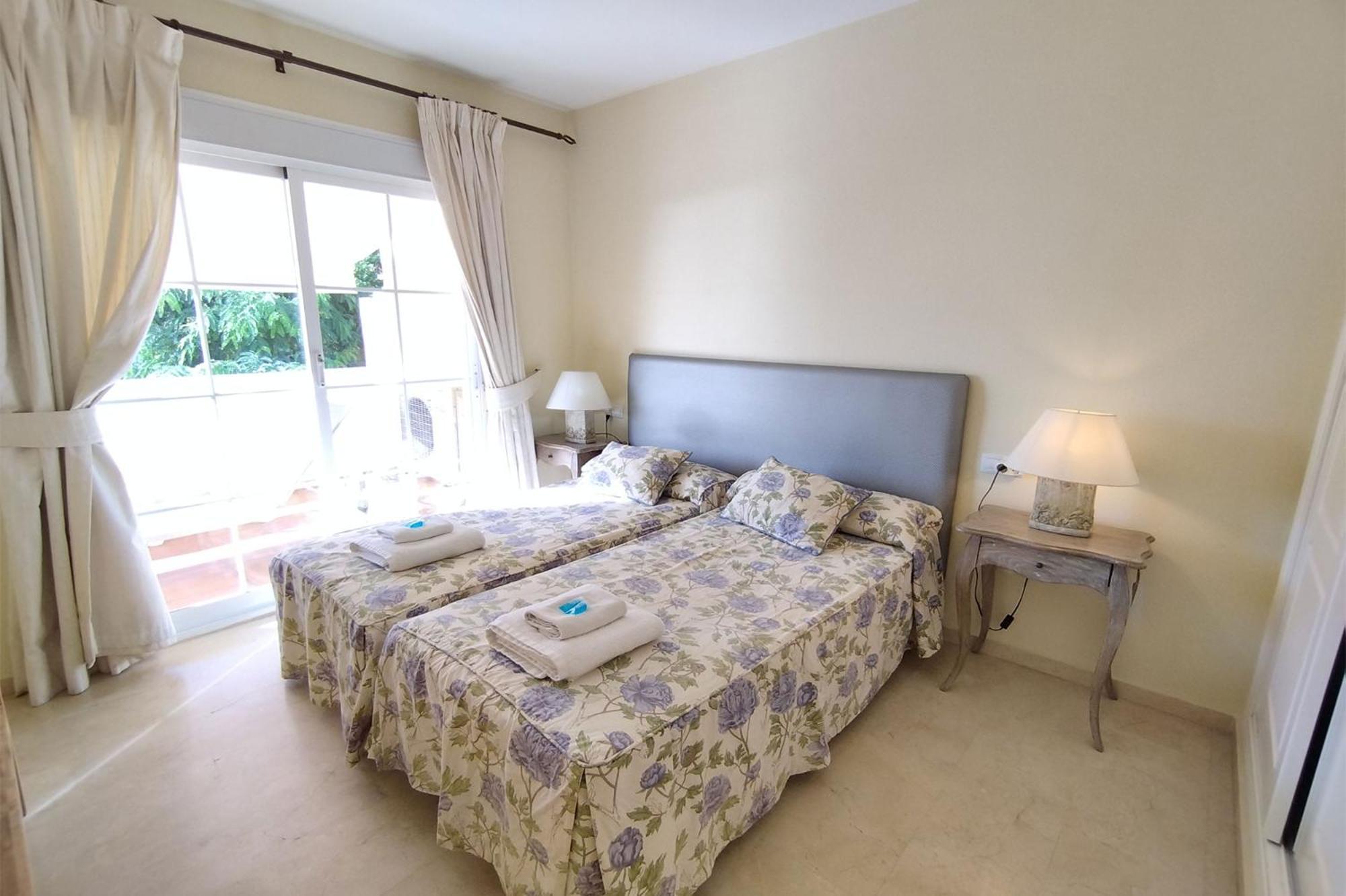 Puertosol 2 Apartment Estepona Bagian luar foto